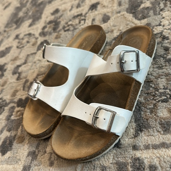 Cat & Jack White Double Strap Sandals - Picture 2 of 7